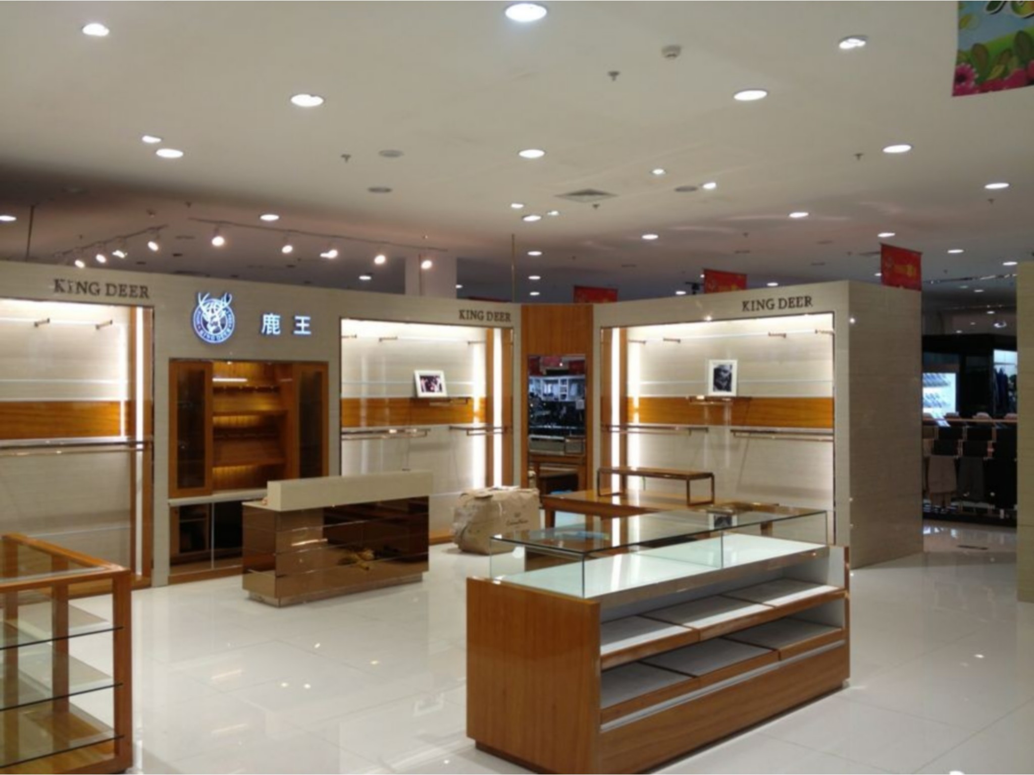鞋类箱包展柜